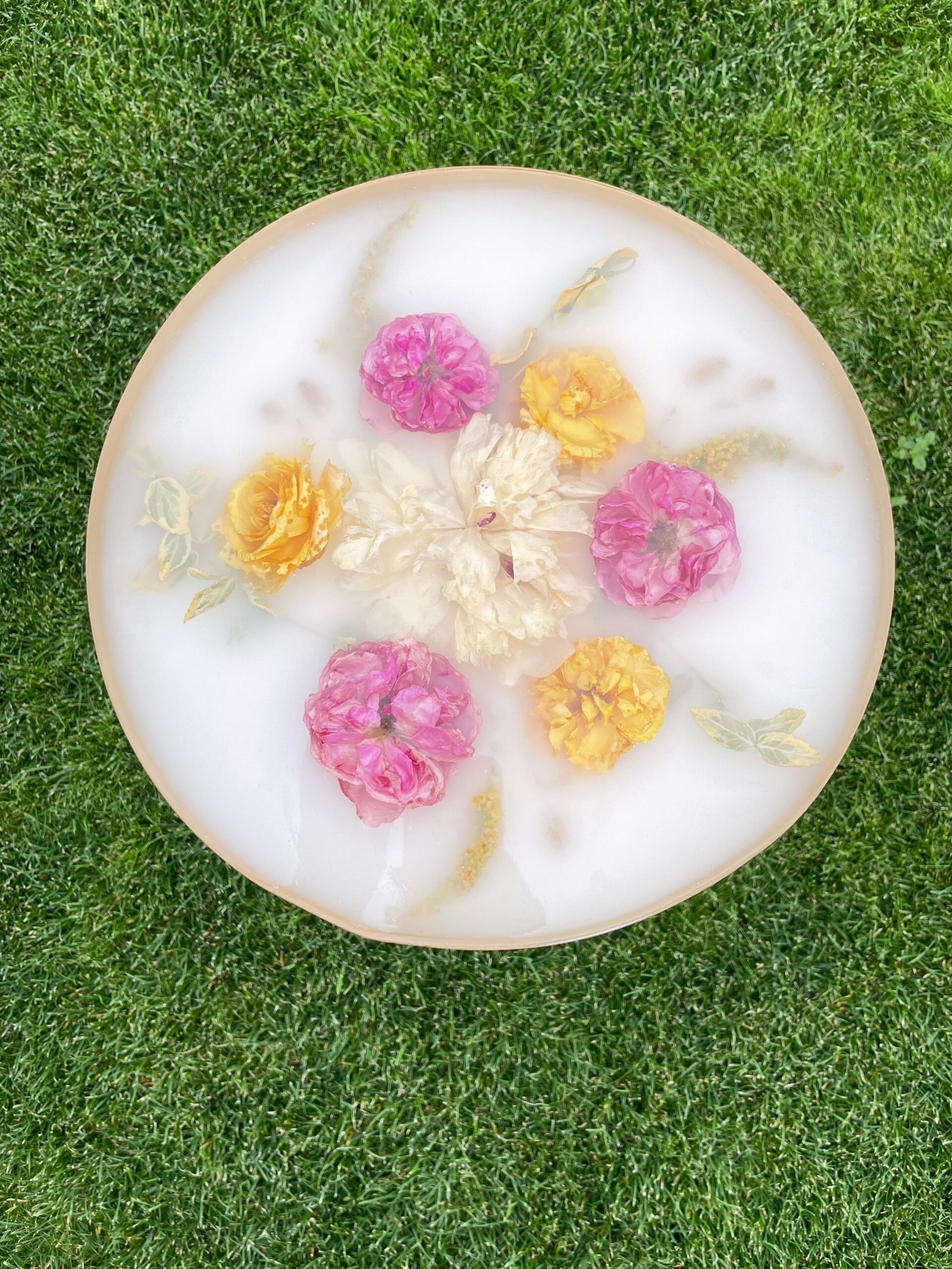 Stalas "Žydėjimas"