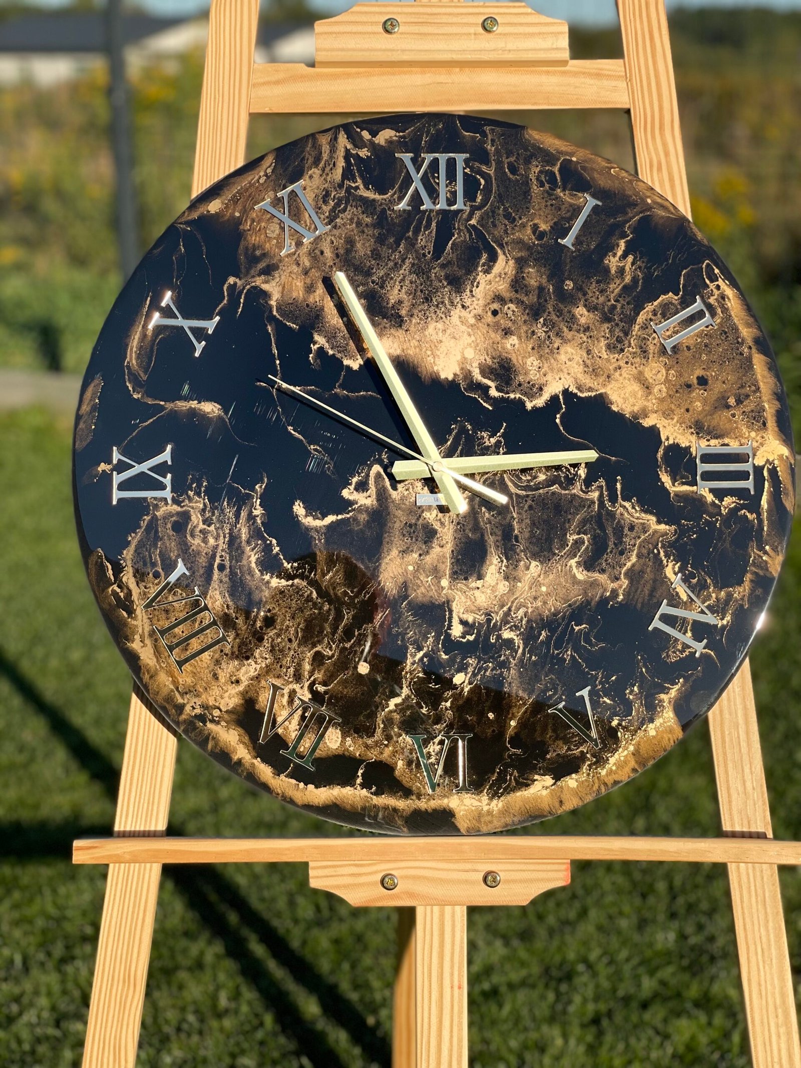 Laikrodis "Juodas marmuras su auksu" 50cm